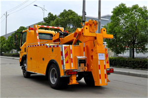 黄梅高速路拖车费